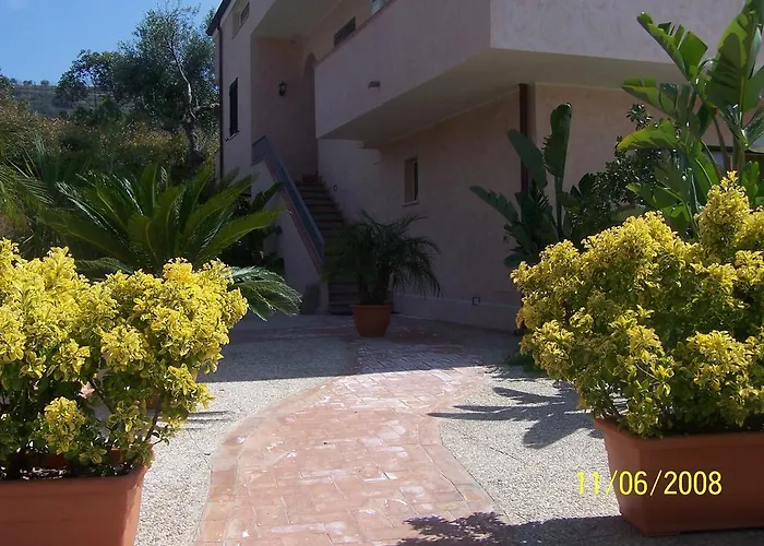 Floritalia - Ricarica Auto Elettriche דירה סנטה דומניקה